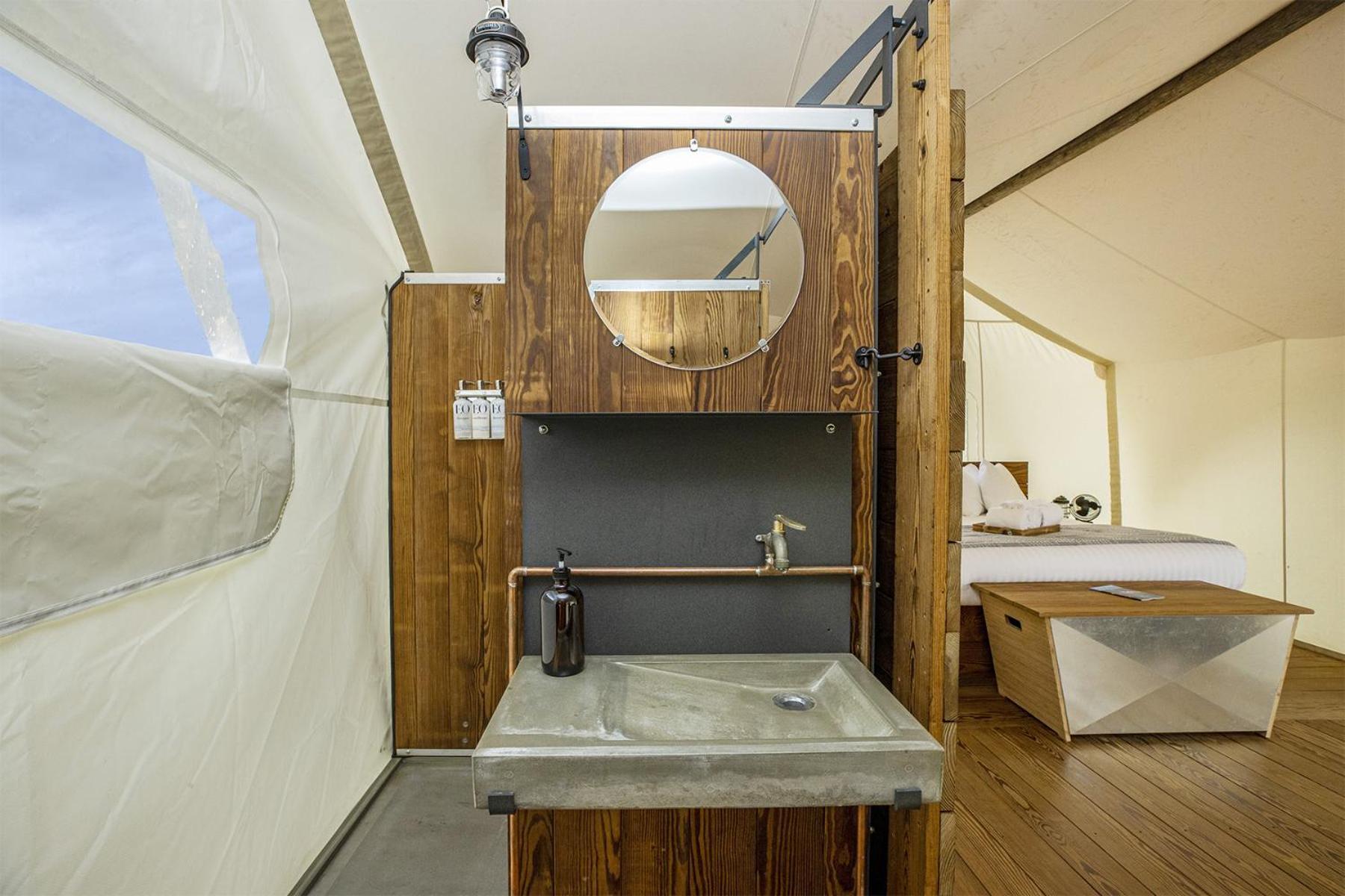 Under Canvas North Yellowstone - Paradise Valley ليفينغستون المظهر الخارجي الصورة
