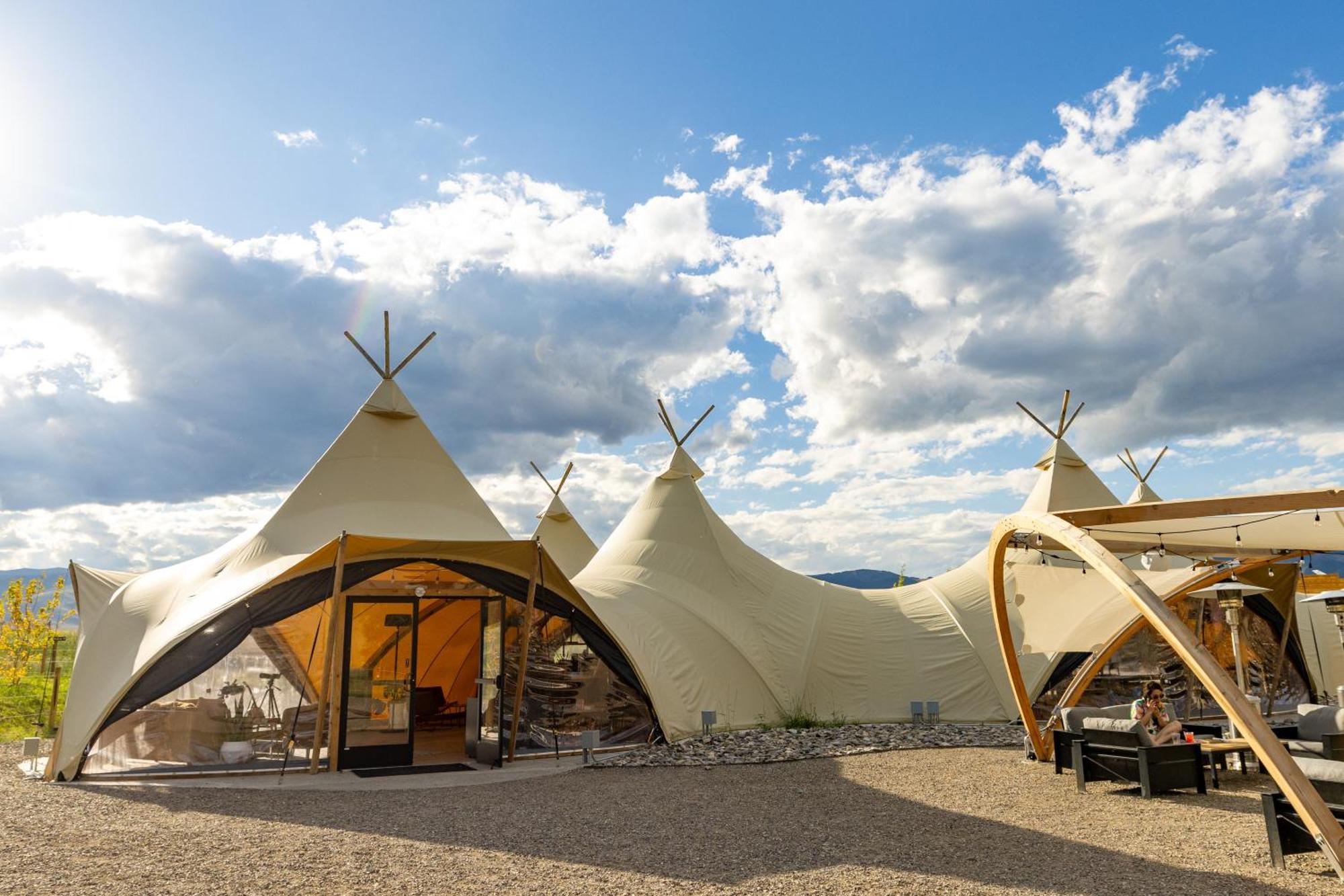 Under Canvas North Yellowstone - Paradise Valley ليفينغستون المظهر الخارجي الصورة