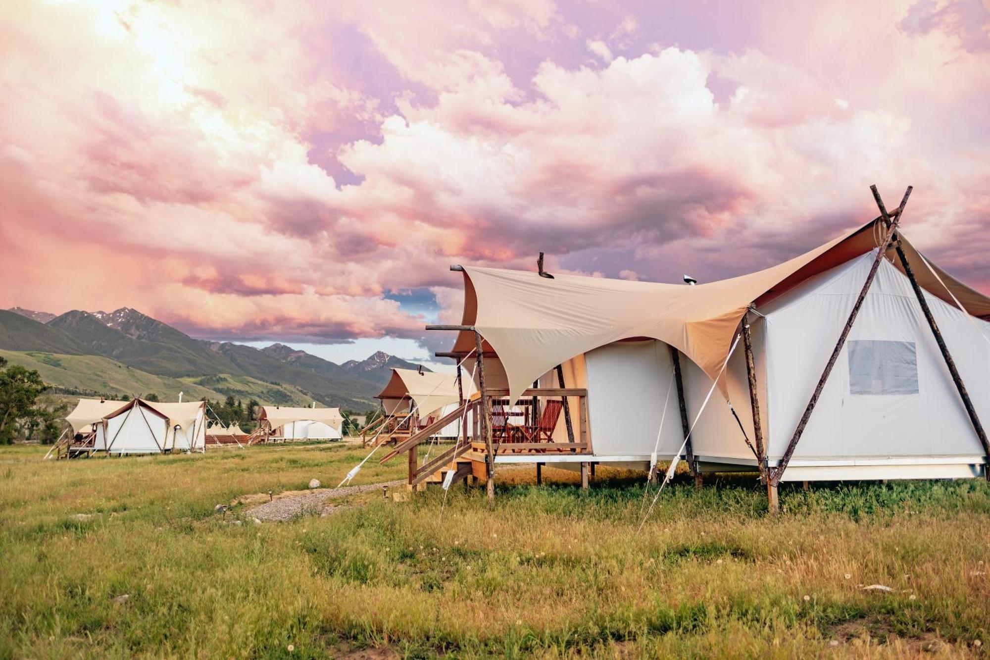 Under Canvas North Yellowstone - Paradise Valley ليفينغستون المظهر الخارجي الصورة